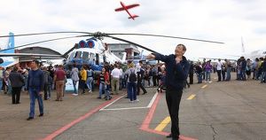 Аэропорт Иркутска бесплатно покажет действующие самолеты и вертолеты в честь Дня воздушного флота - Верблюд в огне