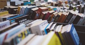 В библиотеке имени Молчанова-Сибирского откроется букинистическая лавка - Верблюд в огне