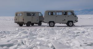 Спасатели предупредили об опасности выхода на лед в южных районах Байкала - Верблюд в огне