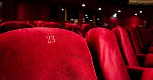 В Иркутске продают кинотеатр «Звездный». Власти планируют разместить там молодежный центр - Верблюд в огне