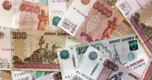 Исследование: сколько денег из зарплат недополучили россияне из-за коронавируса - Верблюд в огне