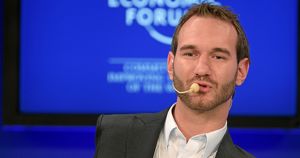 Коуч-миллионер Ник Вуйчич выступит для бизнесменов Приангарья на онлайн-форуме - Верблюд в огне