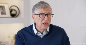 Билл Гейтс предупредил о двух новых угрозах человечеству после пандемии - Верблюд в огне