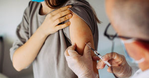Почему не надо бояться вакцины от коронавируса: «Верблюд» разрушает 4 мифа о прививке