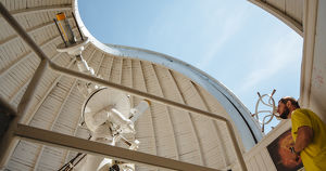 Солнечные пятна и телескопы высотой с многоэтажку: как работает обсерватория в Листвянке