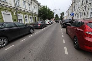 Администрация Иркутска проводит опрос о необходимости платных парковок в городе