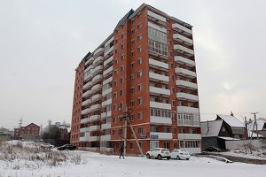 Суд в Иркутске постановил выселить жильцов самостроя на Пискунова, 40 - Верблюд в огне