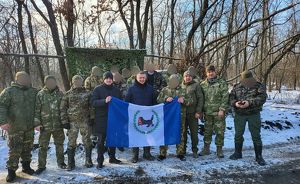 Губернатор Иркутской области поздравил бойцов в зоне СВО с Днем защитника Отечества - Верблюд в огне