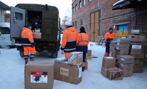 Из Иркутска на Донбасс отправились новые машины с гуманитарной помощью - Верблюд в огне