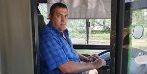 В Иркутске водитель автобуса спас пассажира - Верблюд в огне