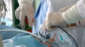 Иркутские врачи впервые прооперировали годовалую девочку с дисплазией суставов