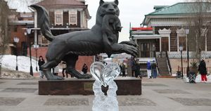 В столице Прибайкалья дали старт проекту Ледовый город «Счастье чистой воды» - Верблюд в огне
