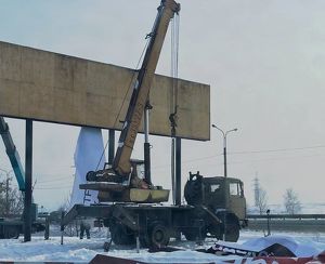 189 незаконных рекламных конструкций демонтировали в Иркутске за год