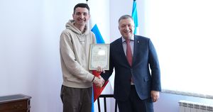 Амбассадор донорства костного мозга Артем Алискеров совершил забег по льду Байкала