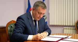Губернатор Игорь Кобзев предложил в два раза увеличить единовременную выплату военнослужащим по контракту, участвующим в СВО
