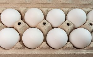 Производителям и торговым сетям в Приангарье запретили повышать цены на яйца перед Пасхой