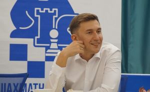 Гроссмейстер Сергей Карякин открыл в Иркутске детский шахматный турнир