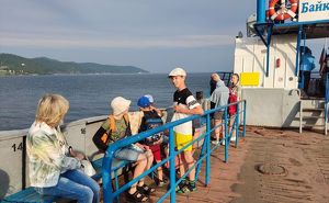 На маршрут Листвянка – порт Байкал поставили дополнительное судно