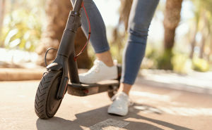 Электросамокатчиков штрафуют в Иркутске за нарушение правил дорожного движения