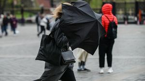 Ветер до 36 метров в секунду и снег ожидаются на Байкале