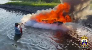 Гидроцикл взорвался во время катания в заливе Волчий на Ангаре