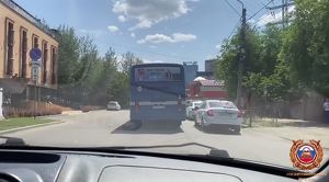 За действиями водителя автобуса №3 в Иркутске проследили госавтоинспекторы