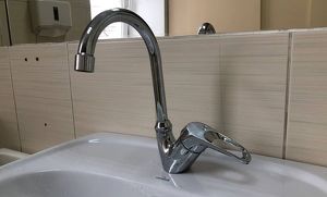 Холодную воду отключат сегодня на сутки в нескольких домах в Иркутске