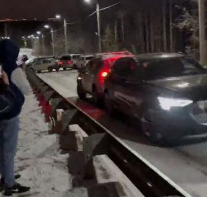 Не менее 8 машин столкнулись в Березовом Иркутского района