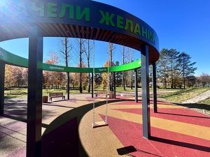 «Качели желаний» появились в микрорайоне Солнечном в Иркутске