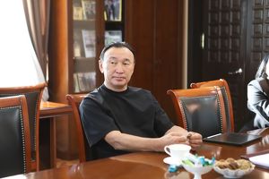 Бронзовая скульптура авторства Даши Намдакова может появиться в Иркутске