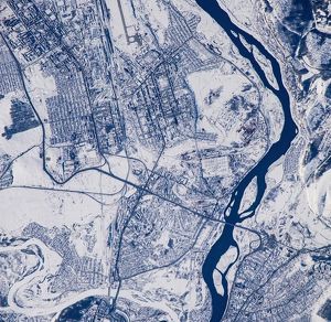 Зимний Иркутск показал космонавт Антон Шкаплеров