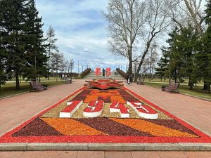 450 тысяч цветов высадят на клумбы Иркутска этим летом