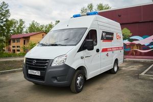 Бригада скорой из Шелехова спасла жизнь человеку в движущемся поезде