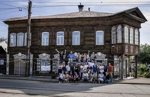 Более 500 волонтеров освежили 13 старинных усадеб в Иркутске